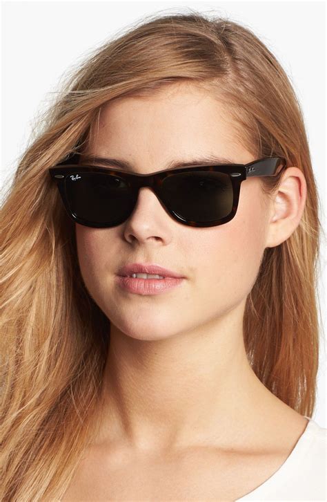 wayfarer sunglasses women.